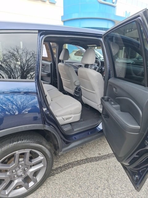 Used 2022 Honda Passport EX-L image 27
