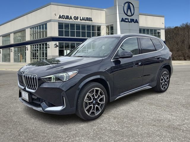 Used 2025 BMW X1 xDrive28i w/ Technology Package AWD/4WD image 3