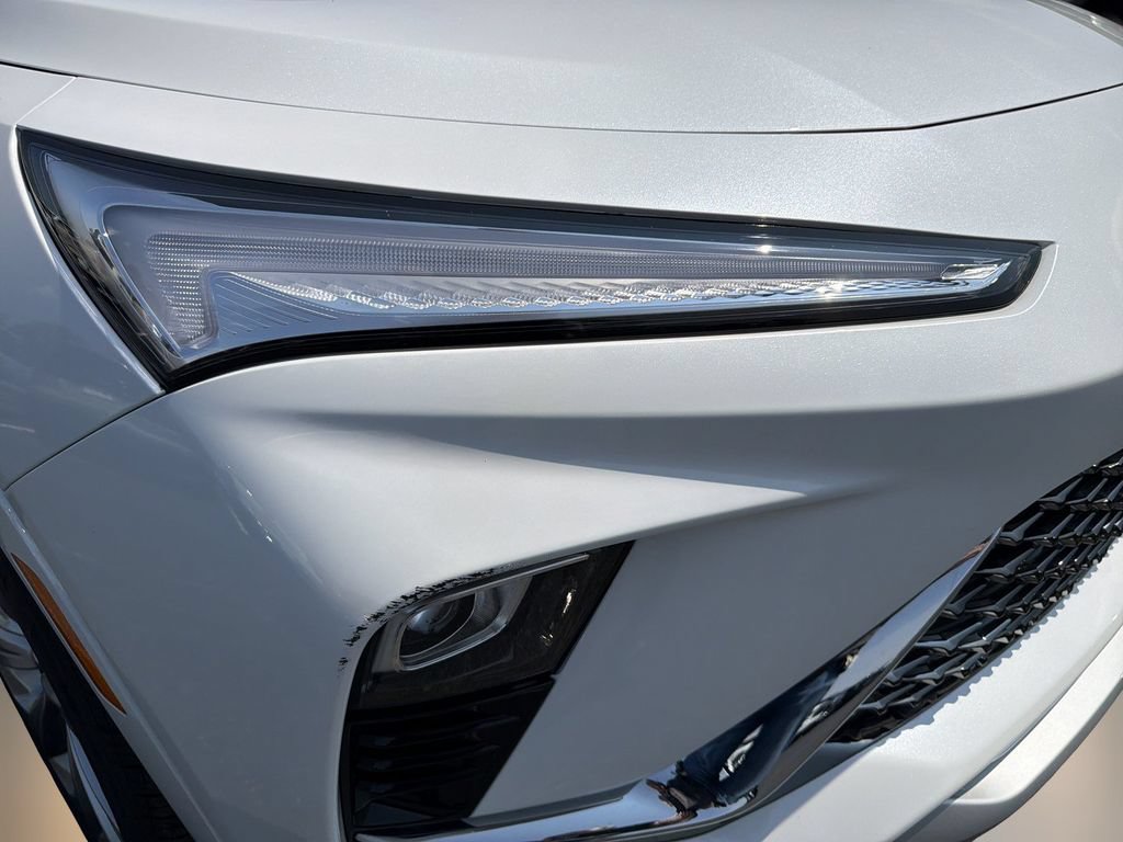 Certified 2025 Buick Envista Avenir FWD image 12