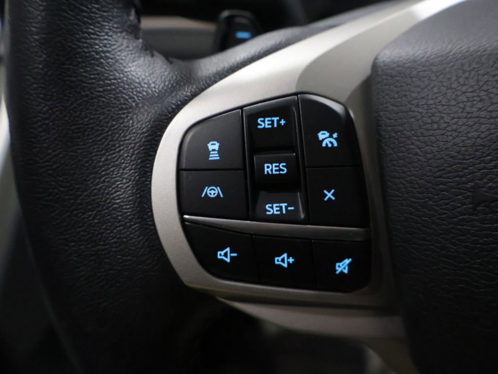 Used 2021 Ford Explorer Limited image 32