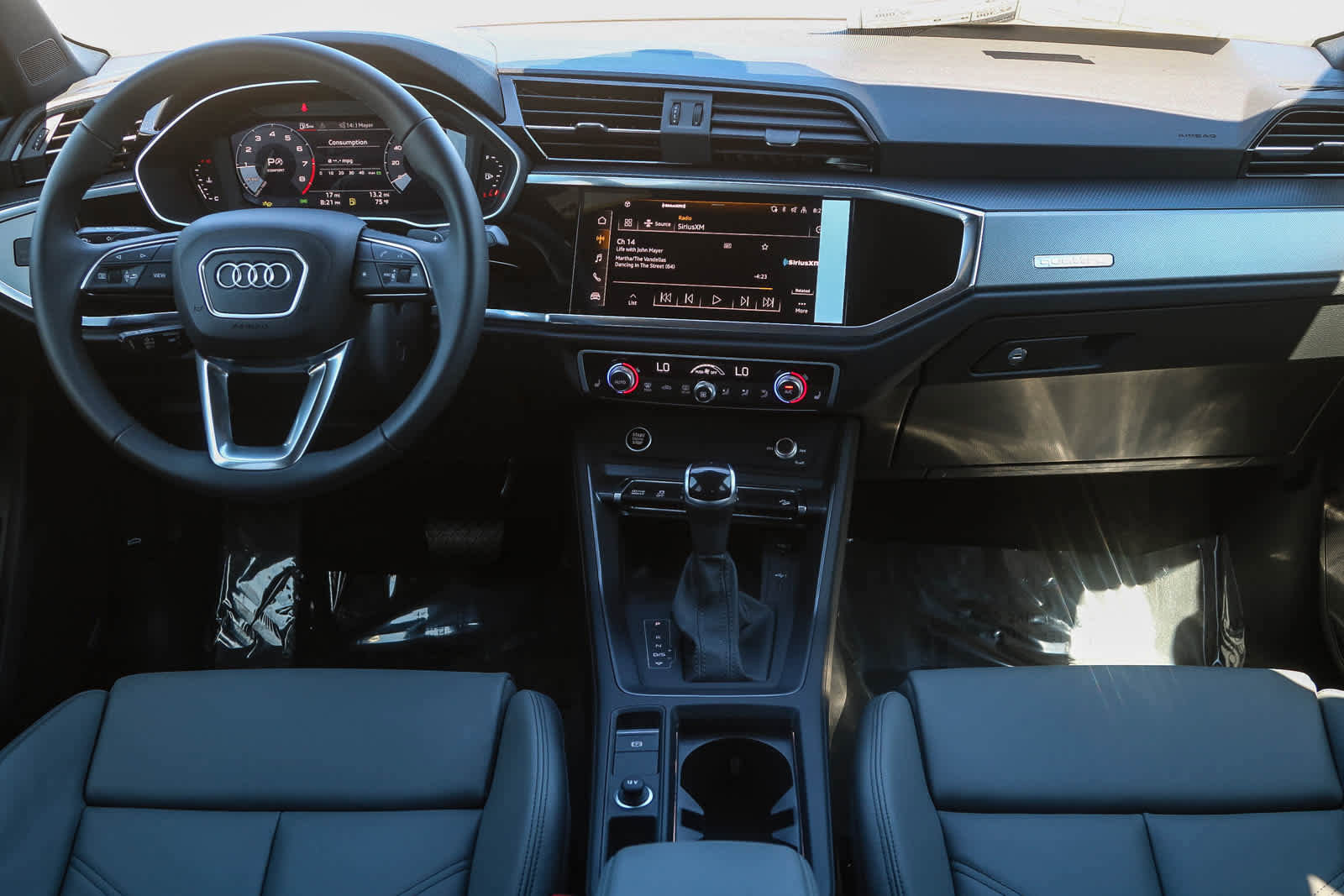 New 2025 Audi Q3 2.0T Premium image 16