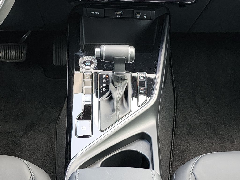Certified 2023 Kia Niro EX FWD image 20