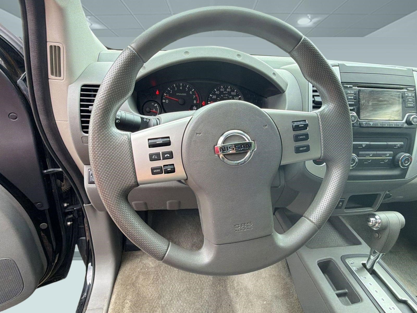 Used 2015 Nissan Frontier SV RWD image 17