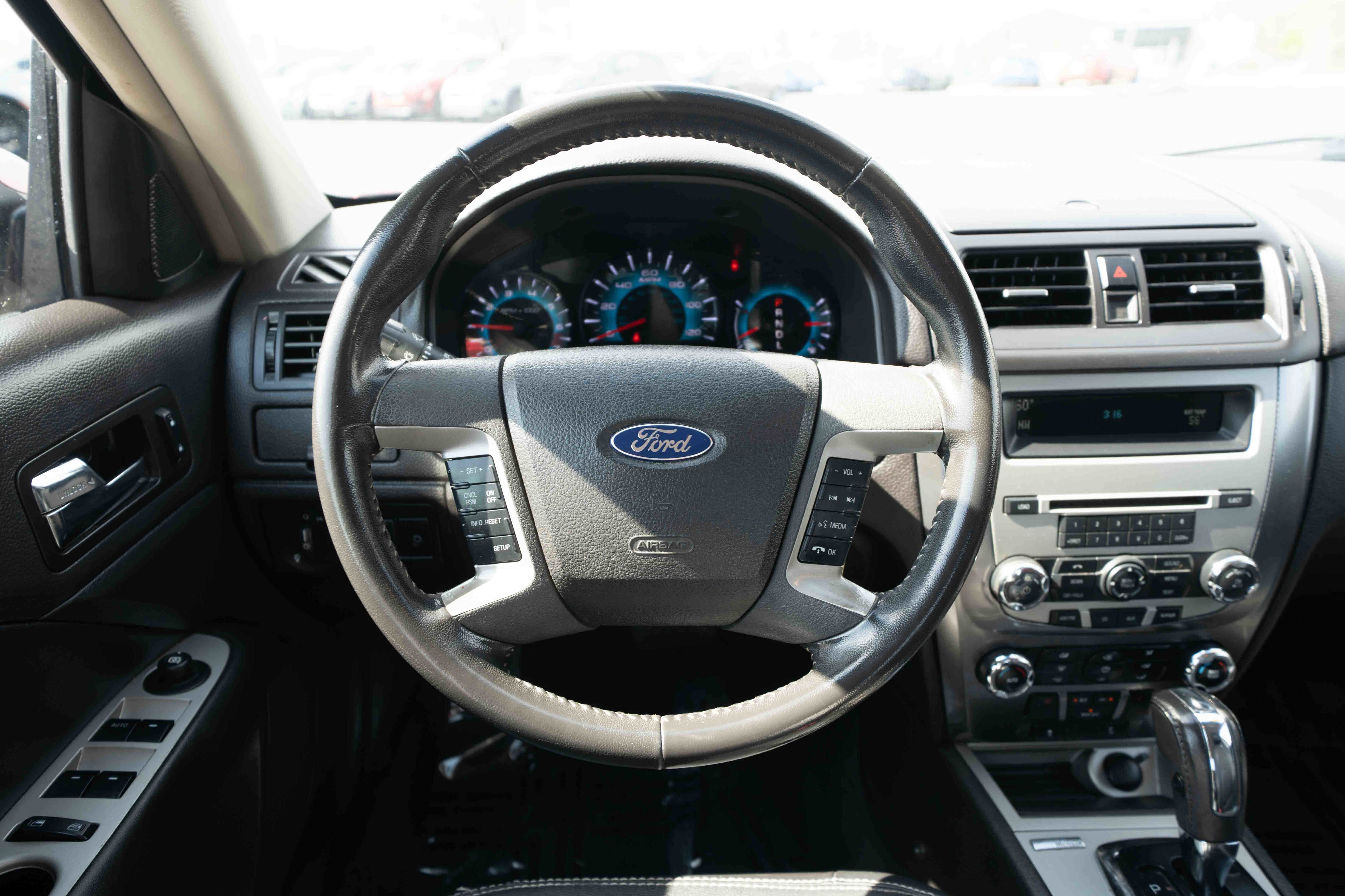 Used 2010 Ford Fusion SEL image 20