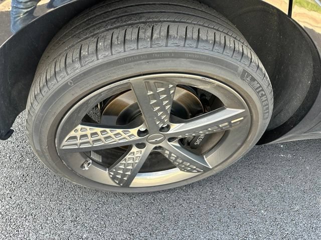 Used 2023 Genesis GV70 2.5T w/ Sport Prestige Package AWD/4WD image 8