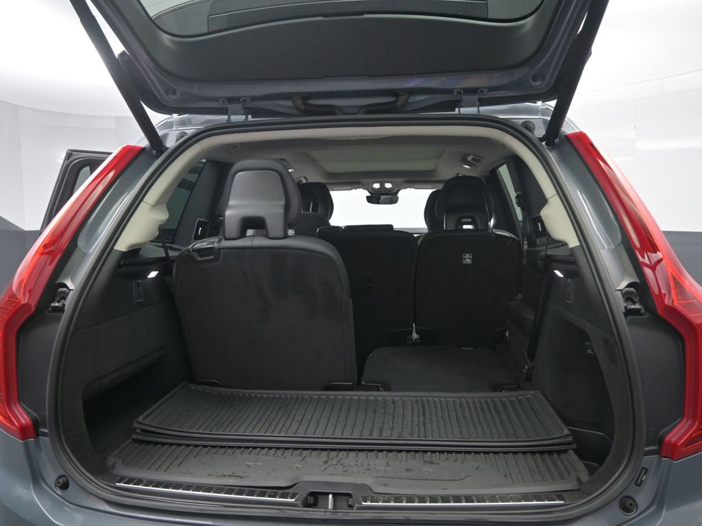 Used 2023 Volvo XC90 B6 Core w/ Climate Package image 14