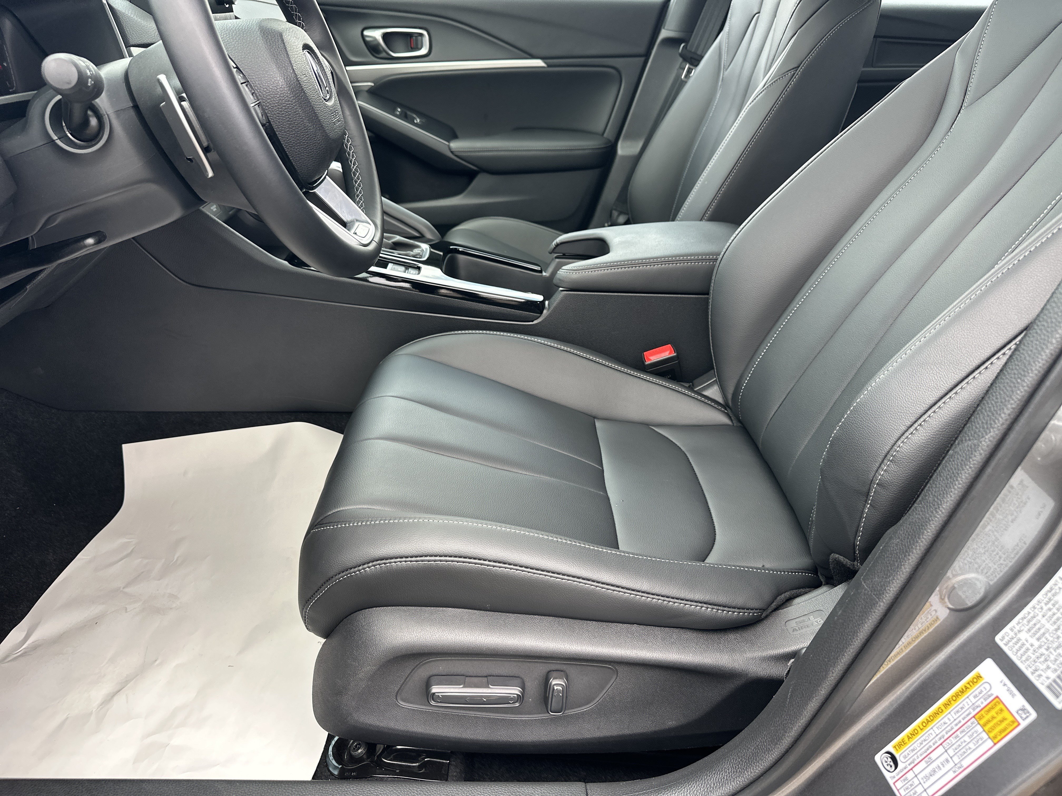 Certified 2025 Acura Integra A-Spec FWD image 9