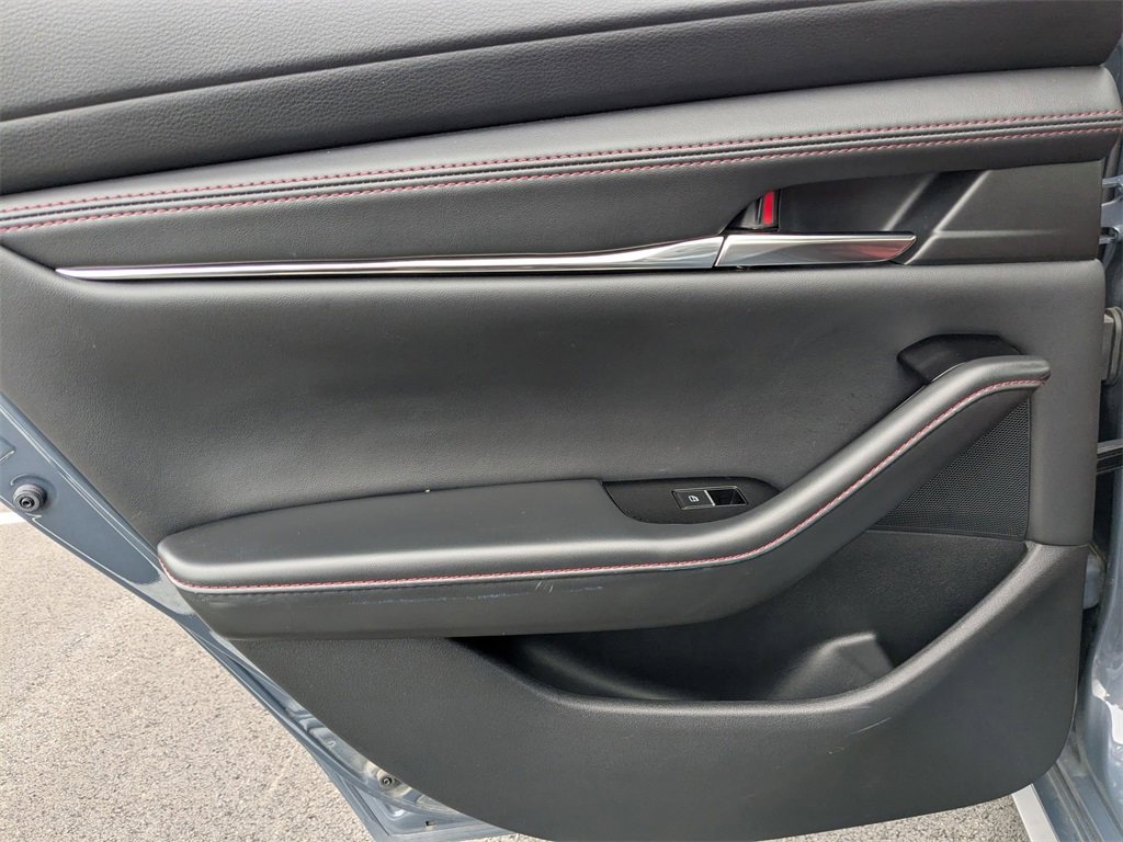 Used 2025 MAZDA MAZDA3 s image 29