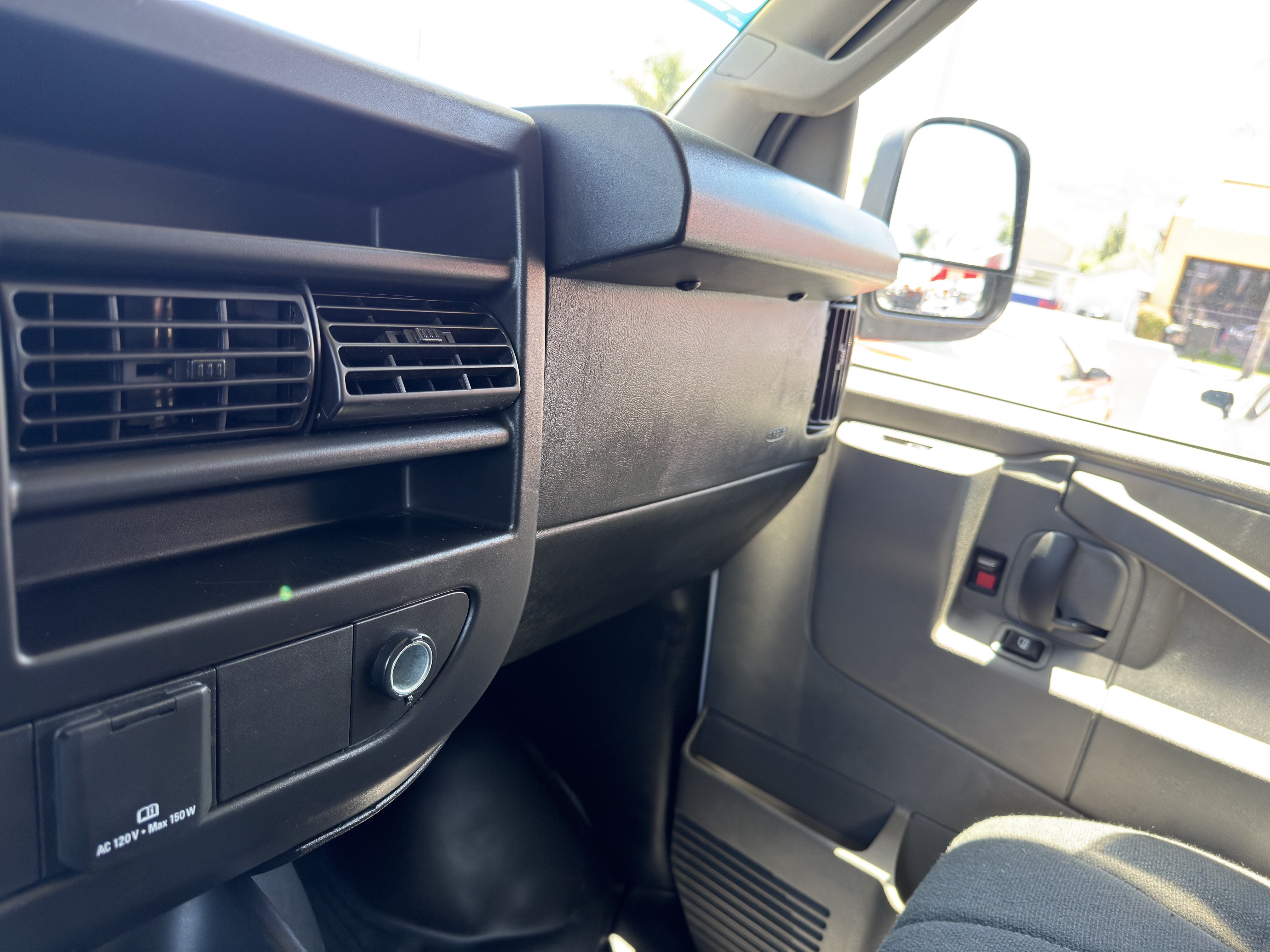 Used 2024 GMC Savana 2500 w/ Driver Convenience Package RWD image 33