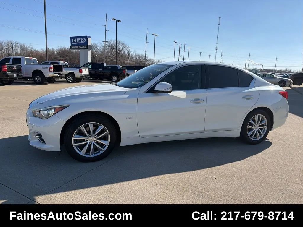 Used 2016 INFINITI Q50 Premium w/ Driver Assistance Package image 6