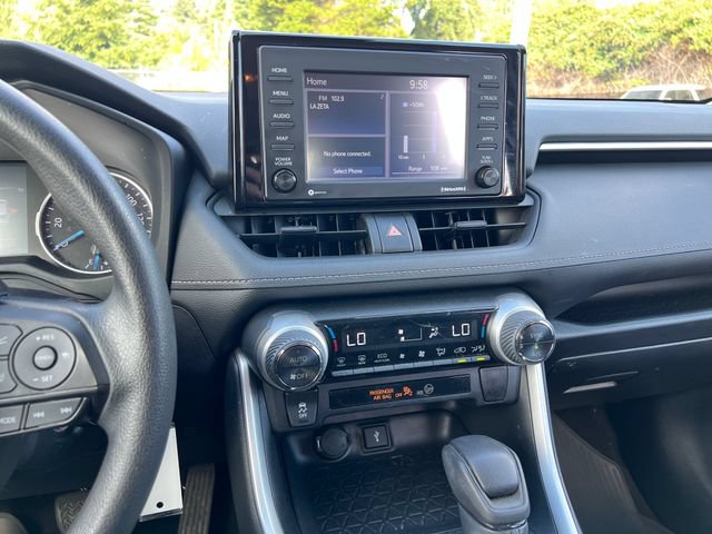 Used 2021 Toyota RAV4 LE AWD/4WD image 21