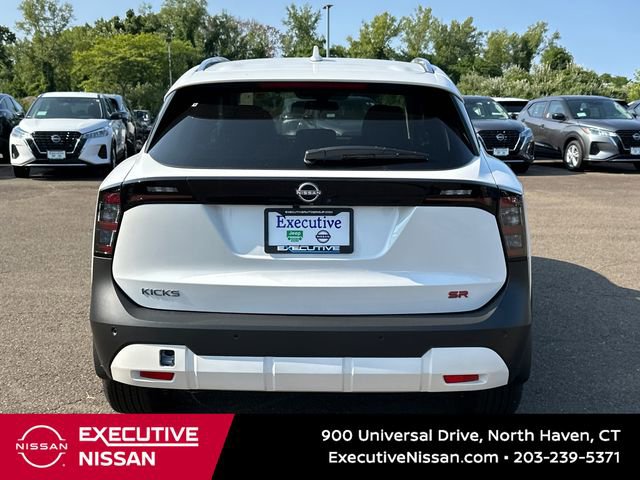 Used 2025 Nissan Kicks SR w/ Illumination Package FWD image 3