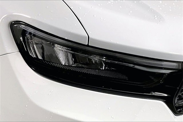 Used 2025 Jeep Grand Cherokee Altitude w/ Trailer Tow Package image 32