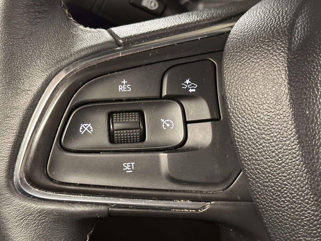 Used 2023 Buick Encore GX Preferred w/ Cold Weather Comfort Package AWD/4WD image 21