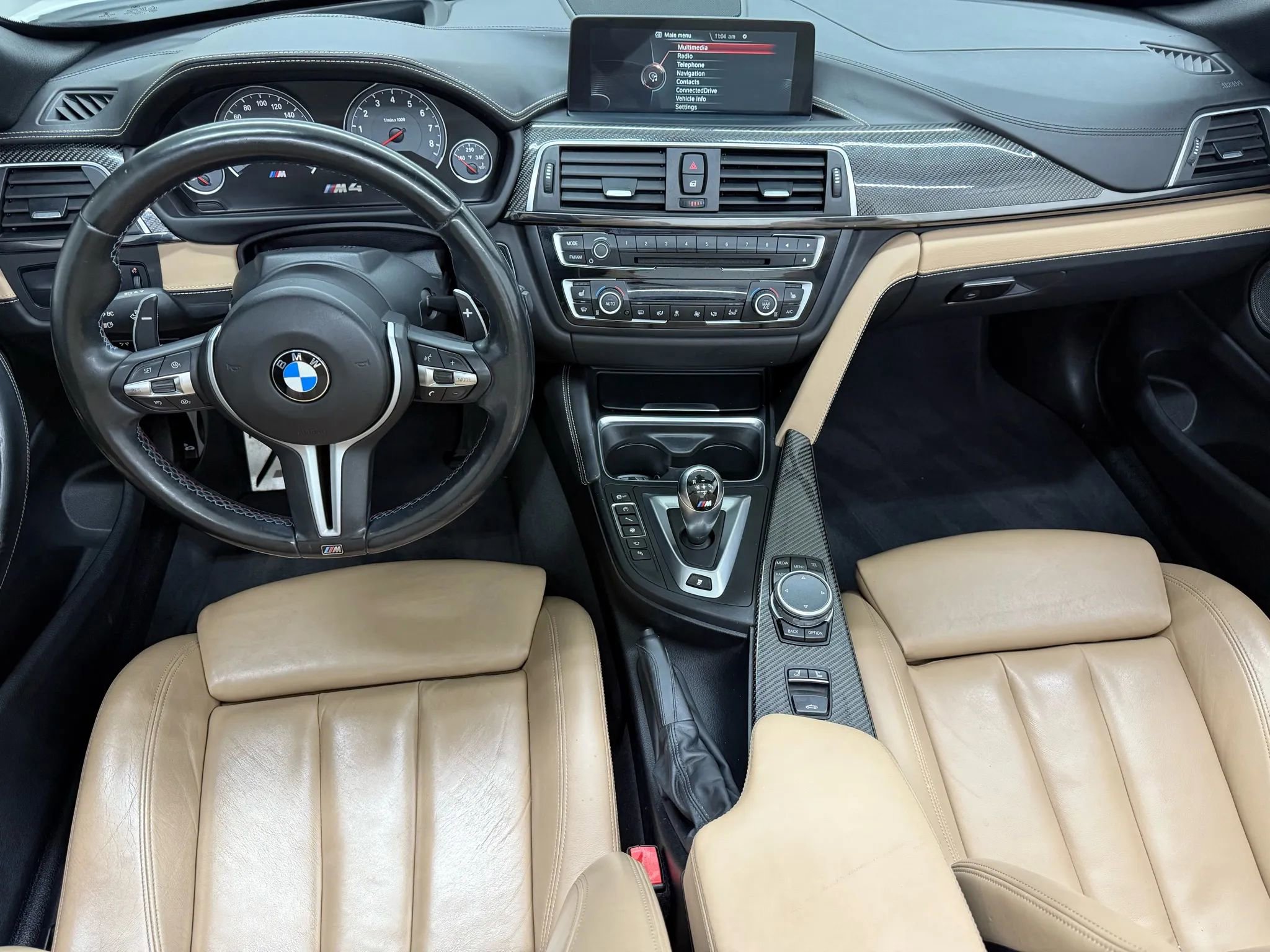 Used 2016 BMW M4 Convertible image 2