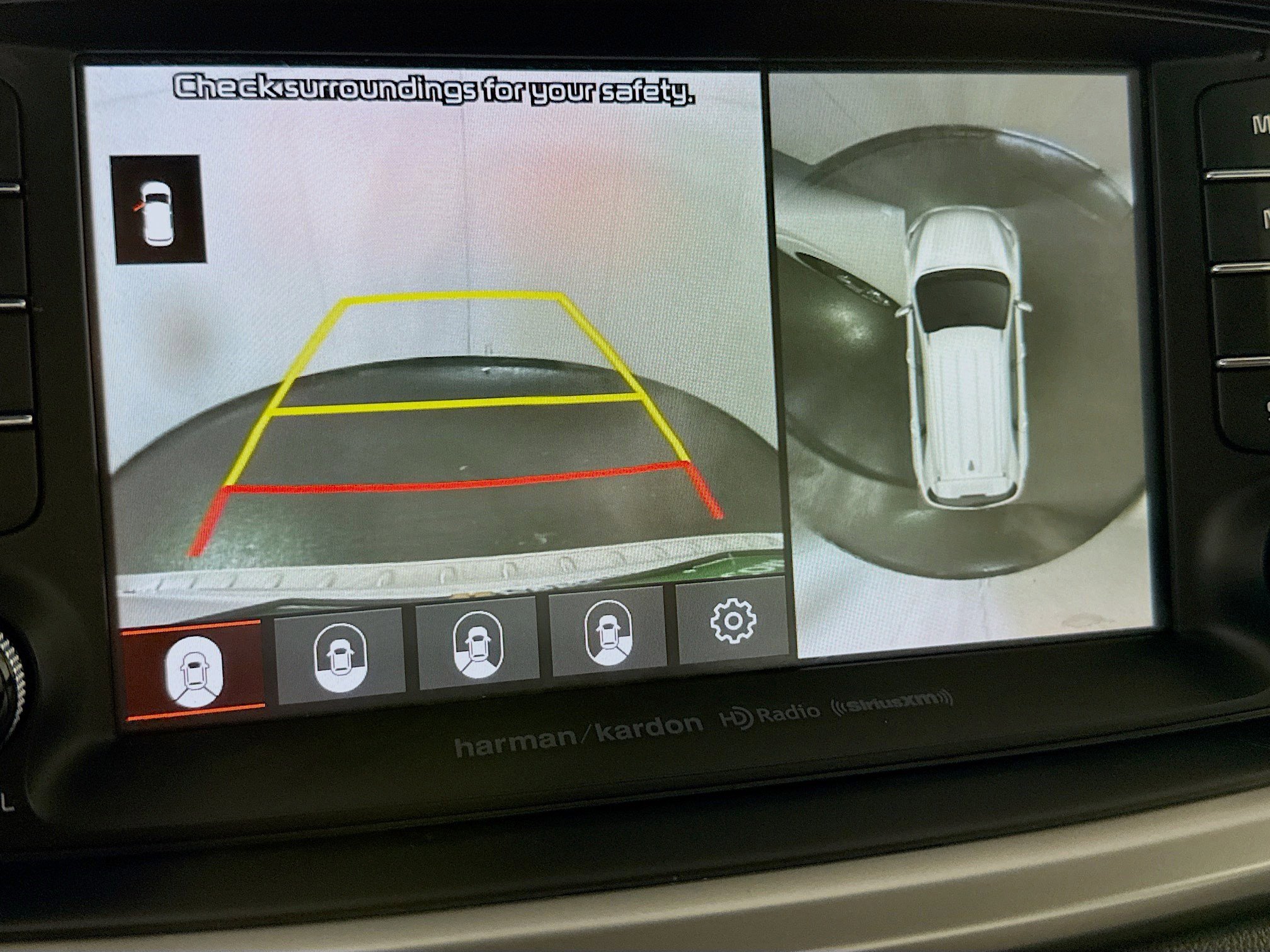 Used 2020 Kia Sorento SX image 18