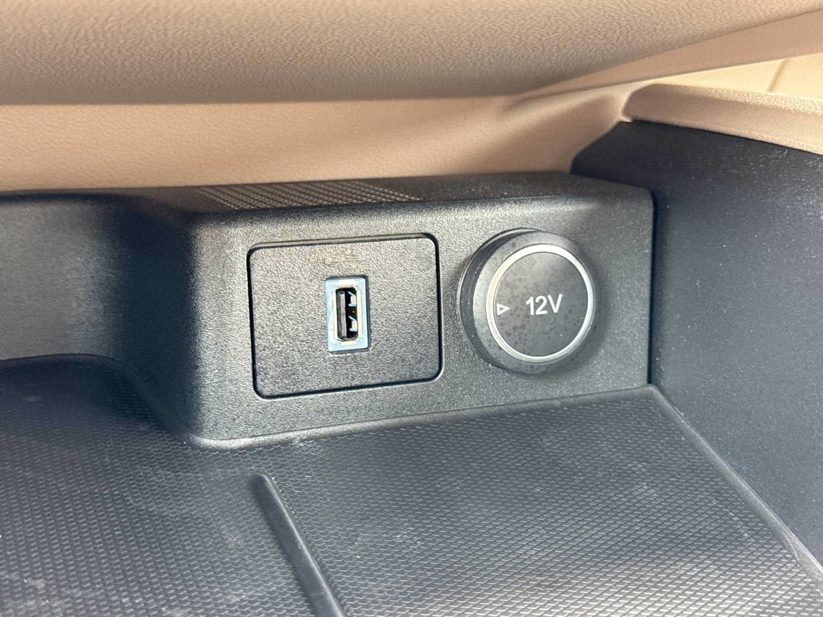 Certified 2020 Ford Escape SE FWD image 31