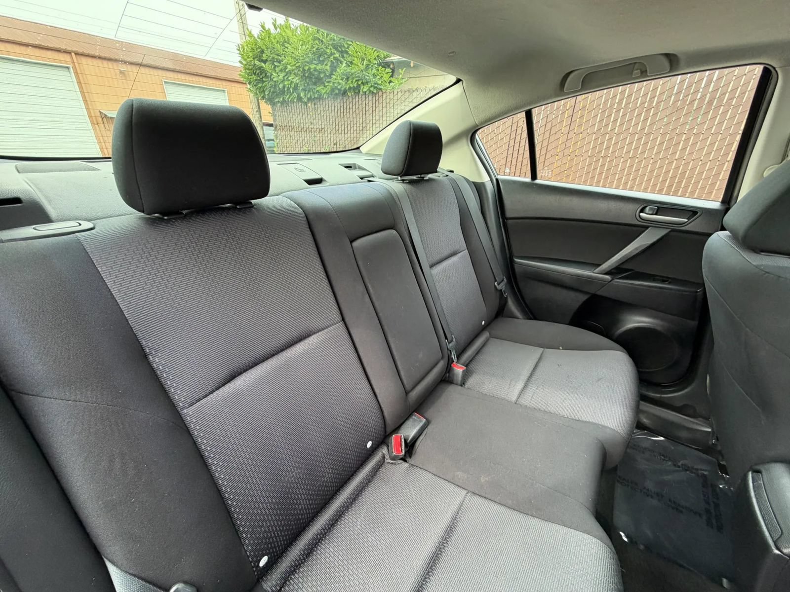 Used 2010 MAZDA MAZDA3 i Touring FWD image 23