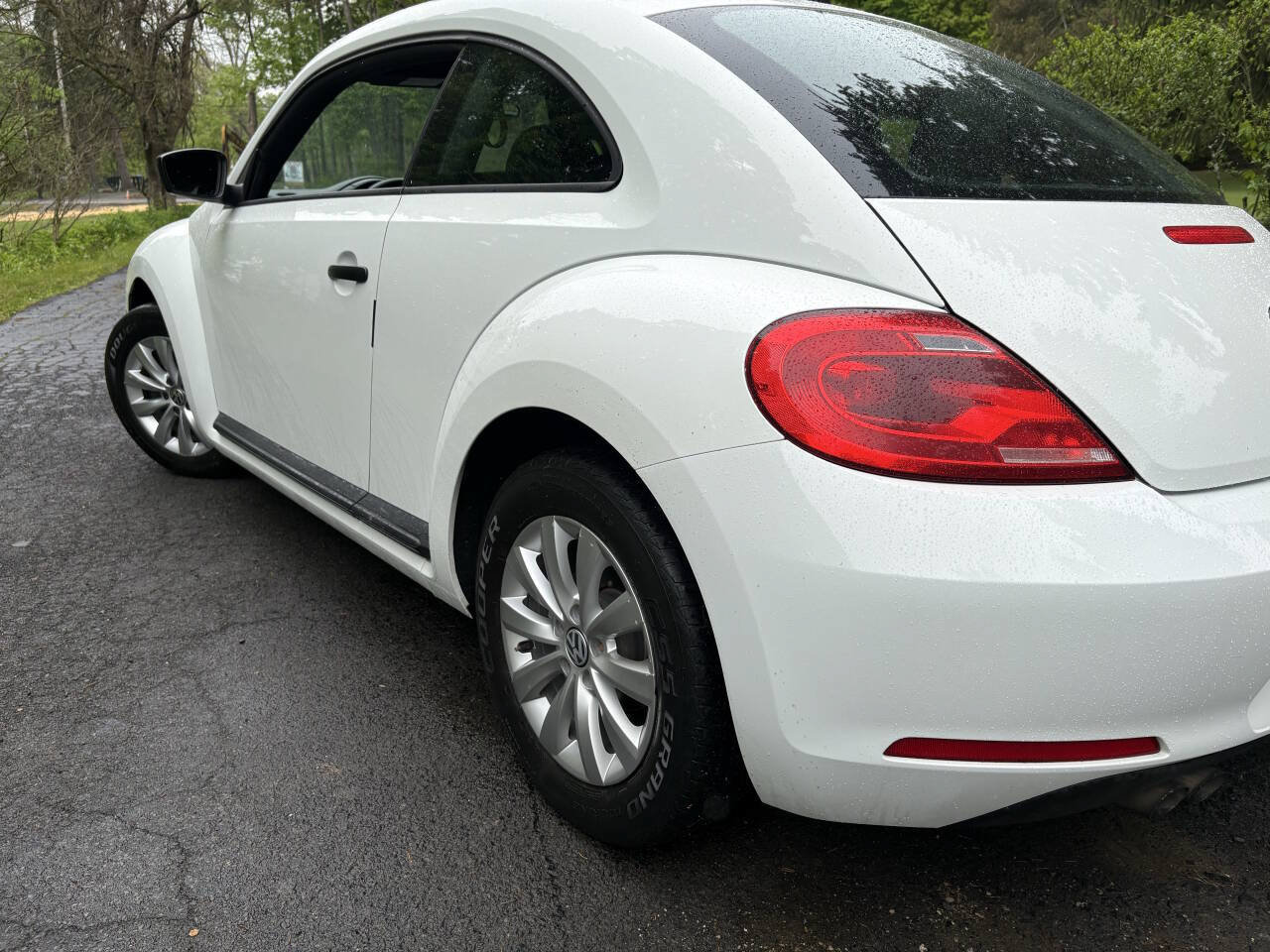 Used 2014 Volkswagen Beetle 1.8T FWD image 9