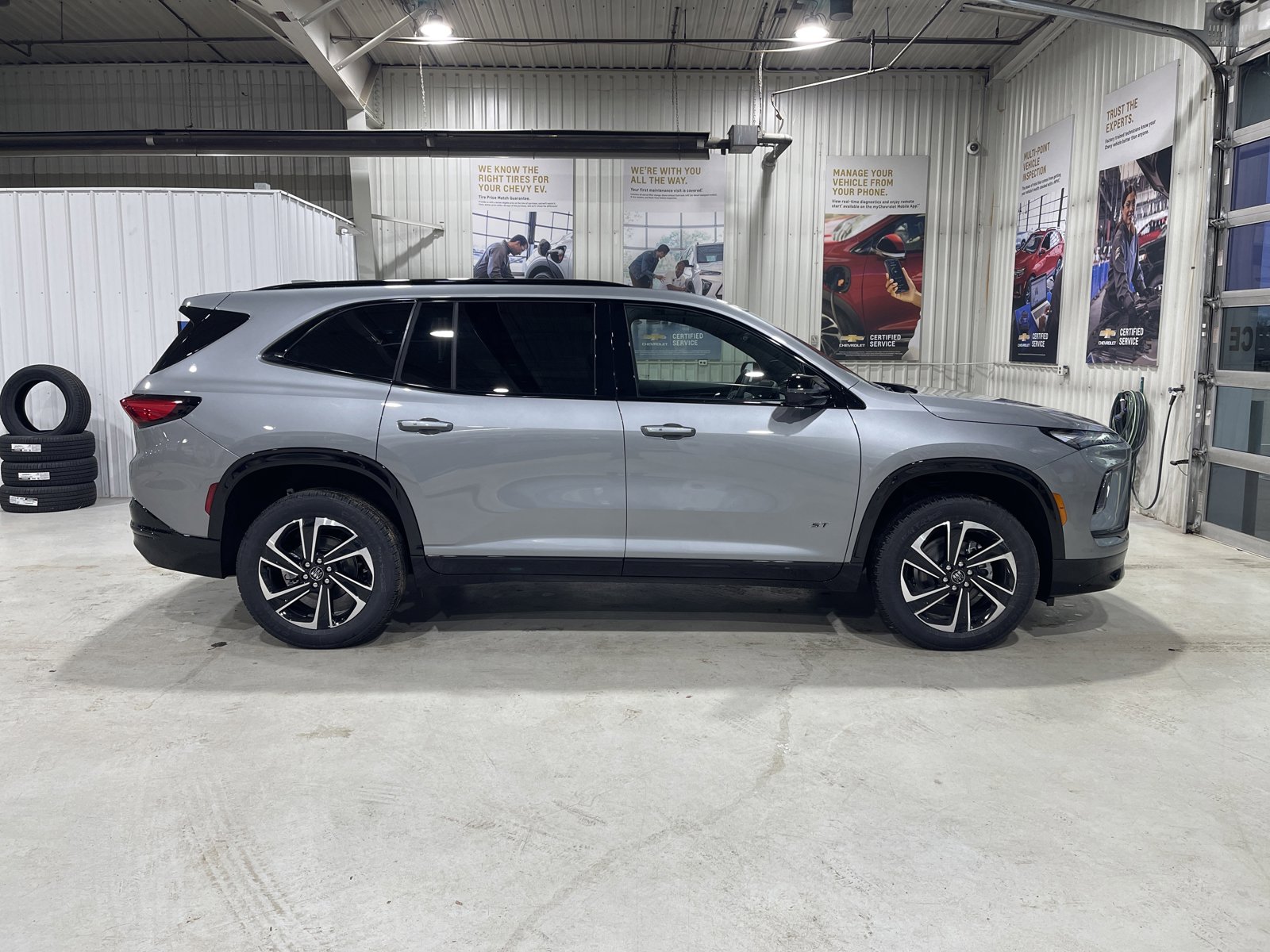 New 2026 Buick Enclave Sport Touring w/ Power Package image 9