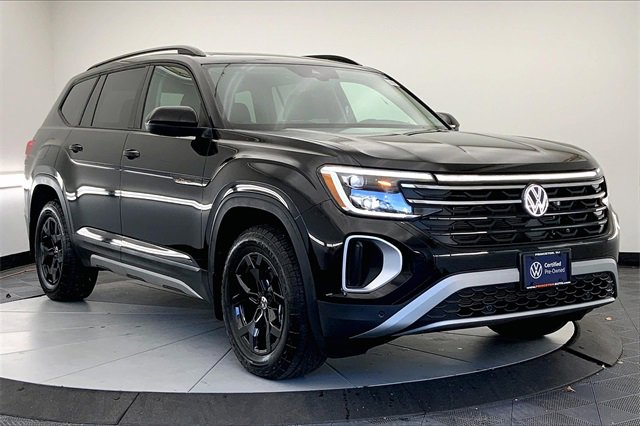 Certified 2025 Volkswagen Atlas Peak Edition SE