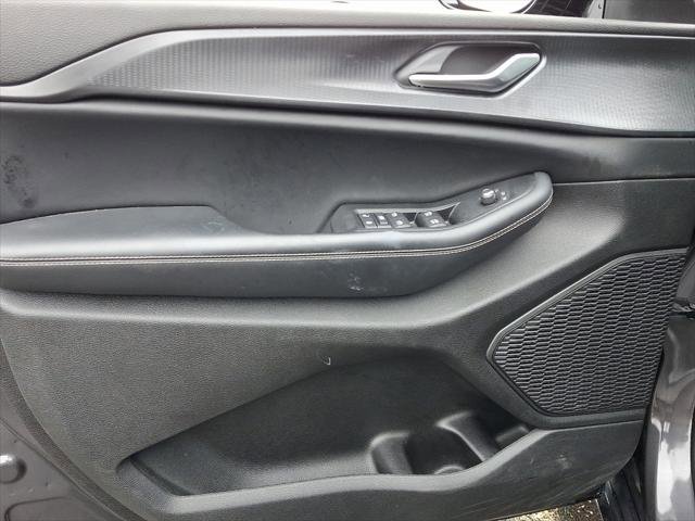 Certified 2023 Jeep Grand Cherokee Altitude image 23