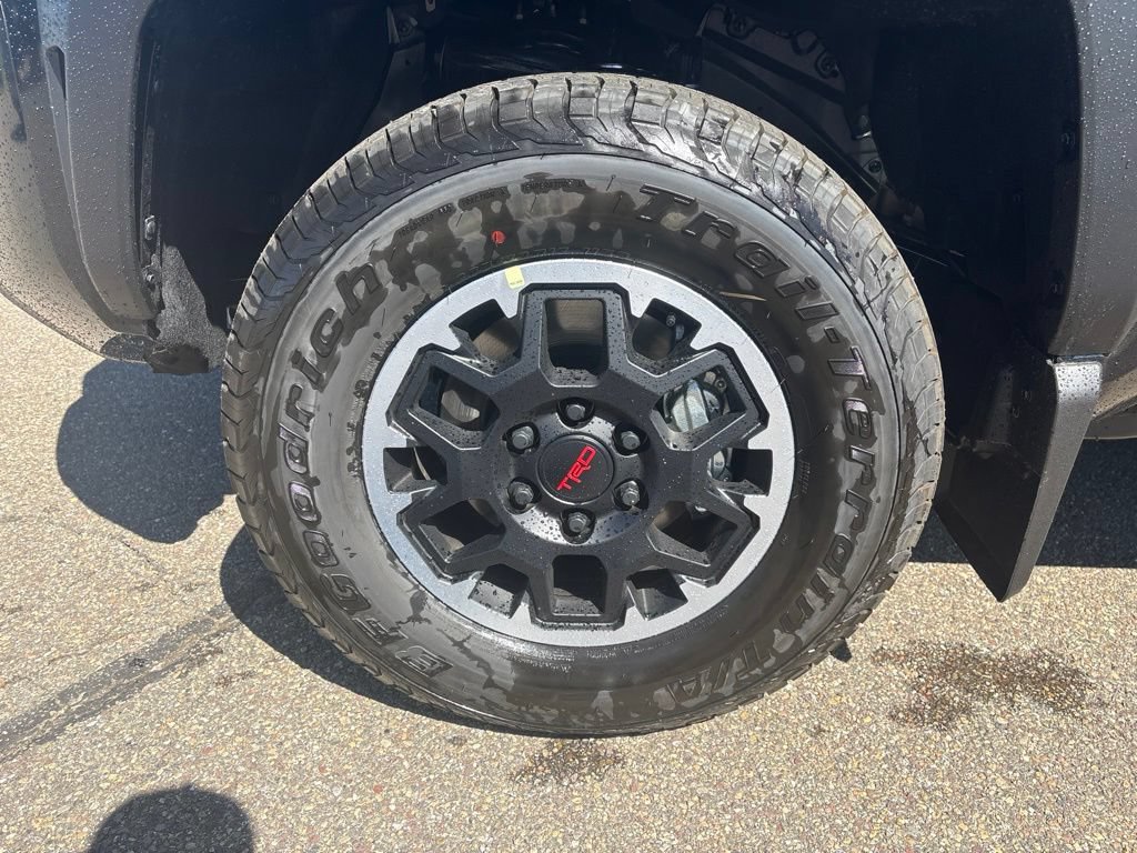 Certified 2026 Toyota Tacoma TRD Off-Road w/ TRD Off Road Upgrade Package AWD/4WD image 11
