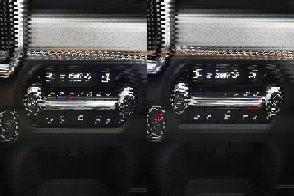 Used 2025 MAZDA CX-50 2.5 Hybrid w/ Premium Plus Pkg image 23