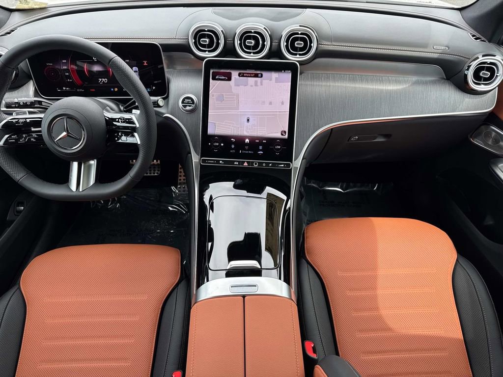 New 2025 Mercedes-Benz GLC 300 4MATIC image 16