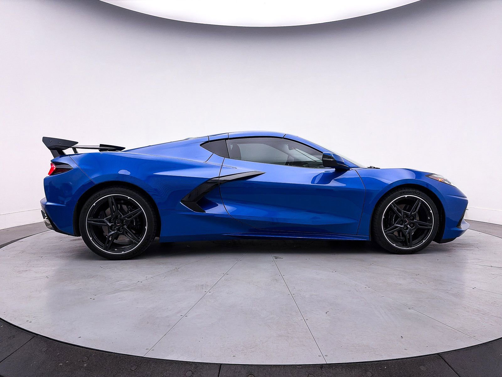 Used 2020 Chevrolet Corvette Stingray Premium Cpe w/ 3LT Preferred Equipment Group image 39