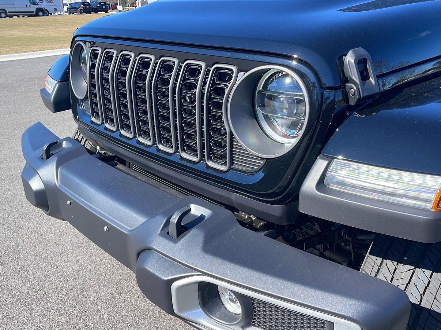 New 2026 Jeep Gladiator Sport AWD/4WD image 11