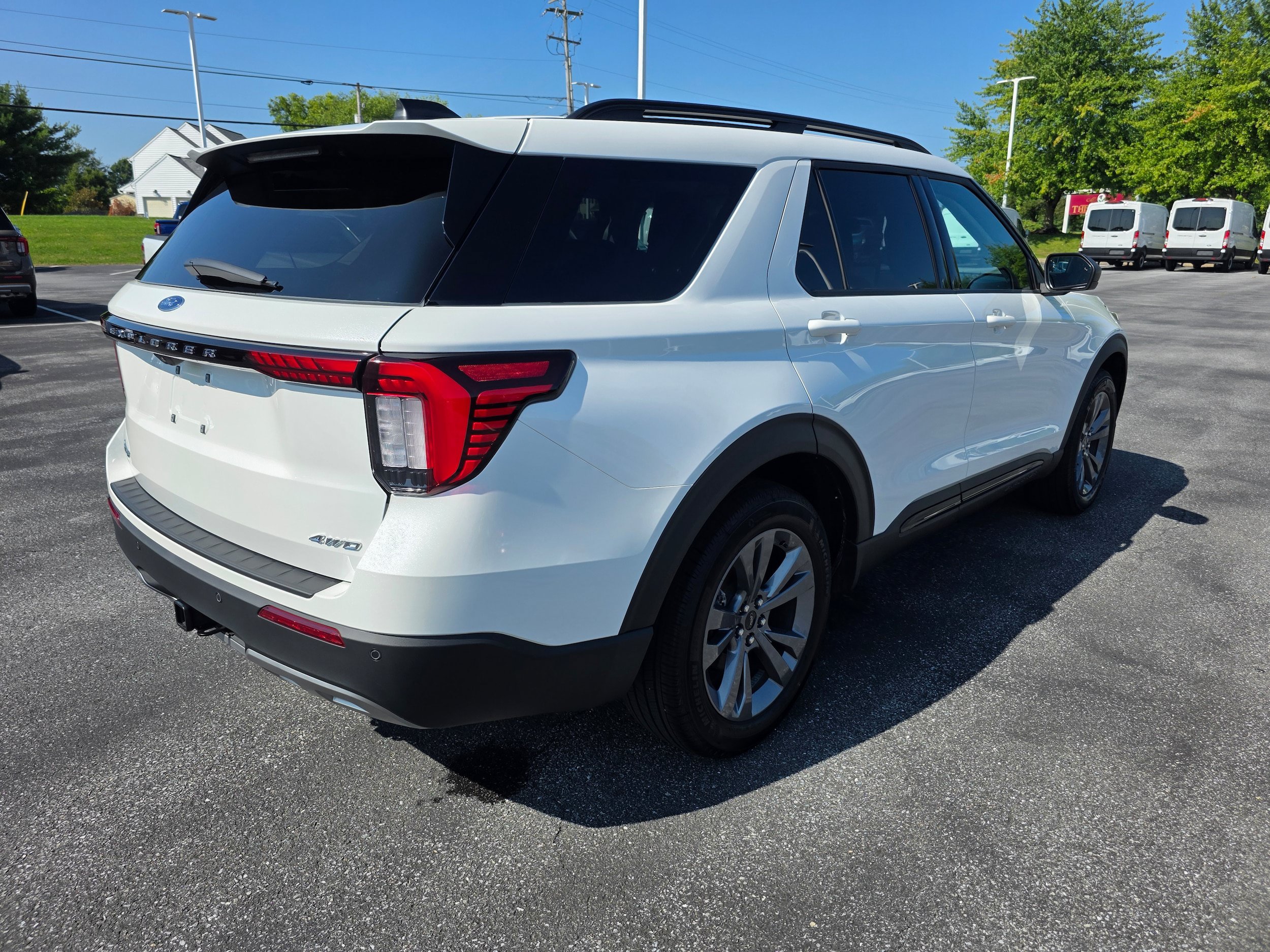 Used 2026 Ford Explorer Active w/ Active Comfort Package AWD/4WD image 5