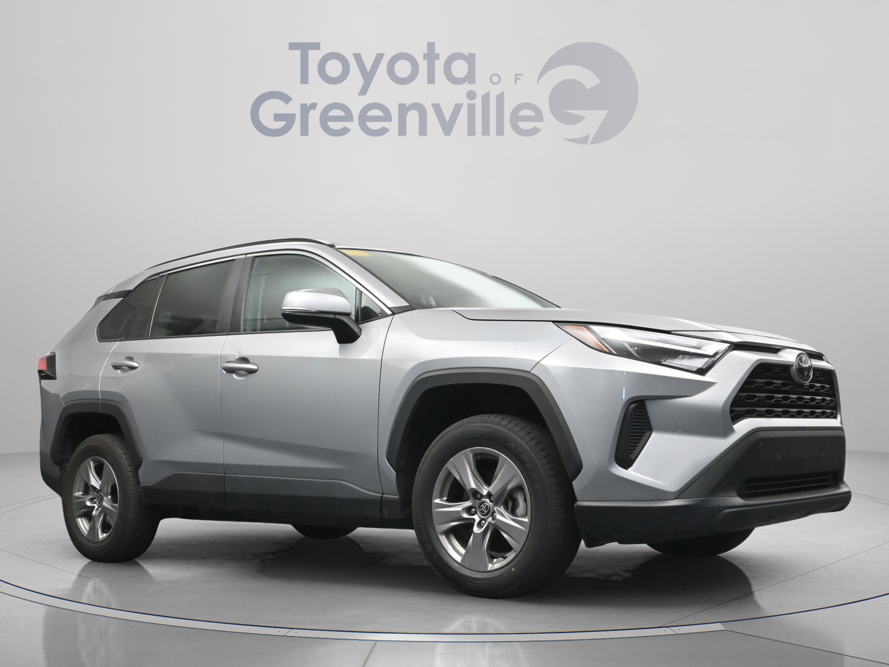 Used 2024 Toyota RAV4 XLE AWD/4WD image 18