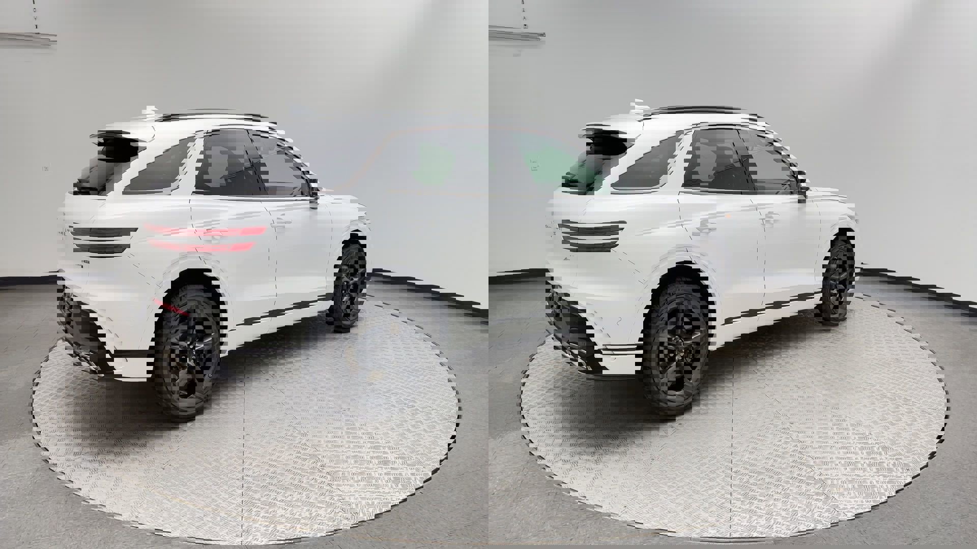 Certified 2026 Genesis GV70 3.5T Sport Prestige image 2