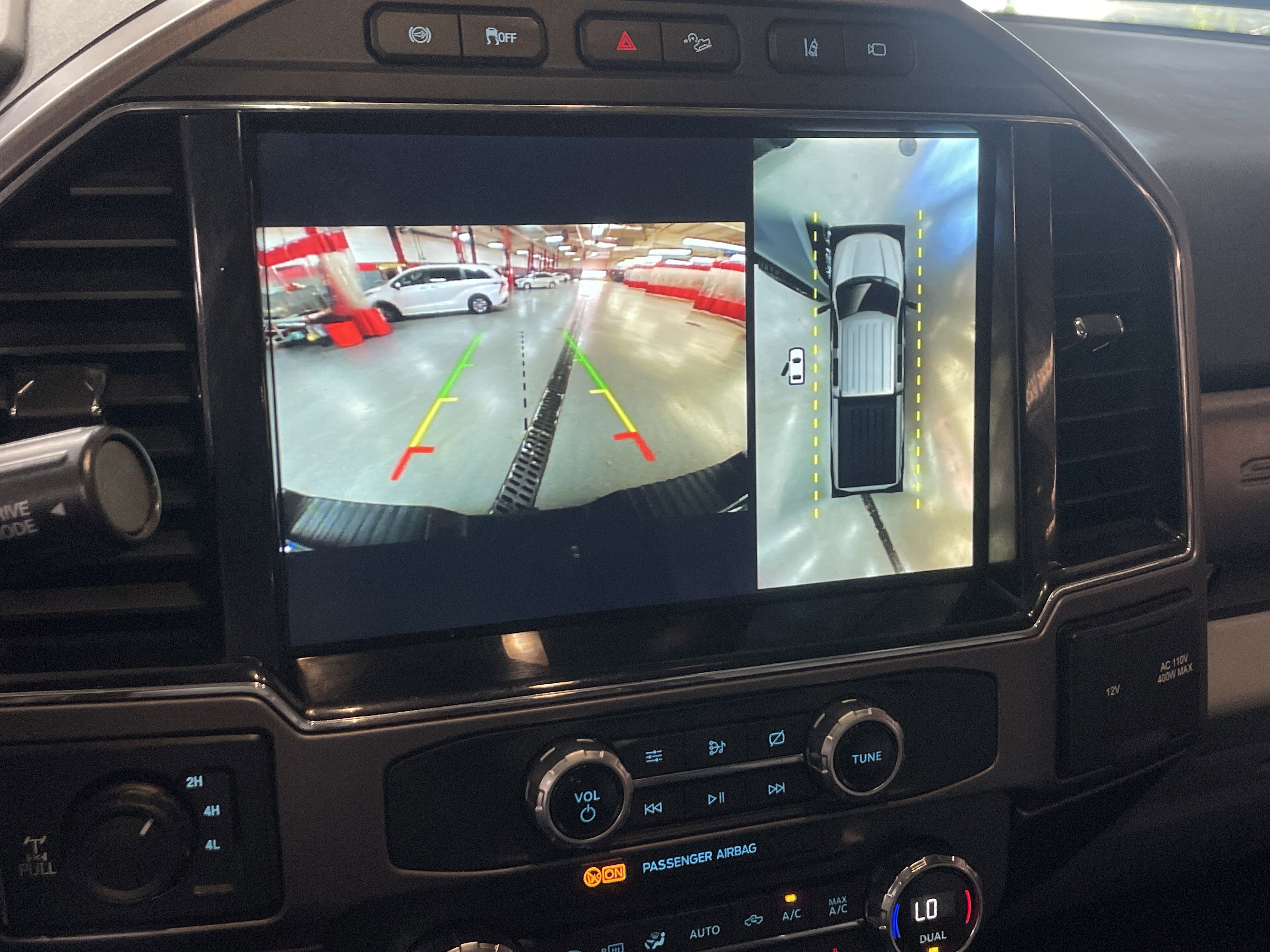 Used 2022 Ford F250 Limited w/ FX4 Off-Road Package image 25