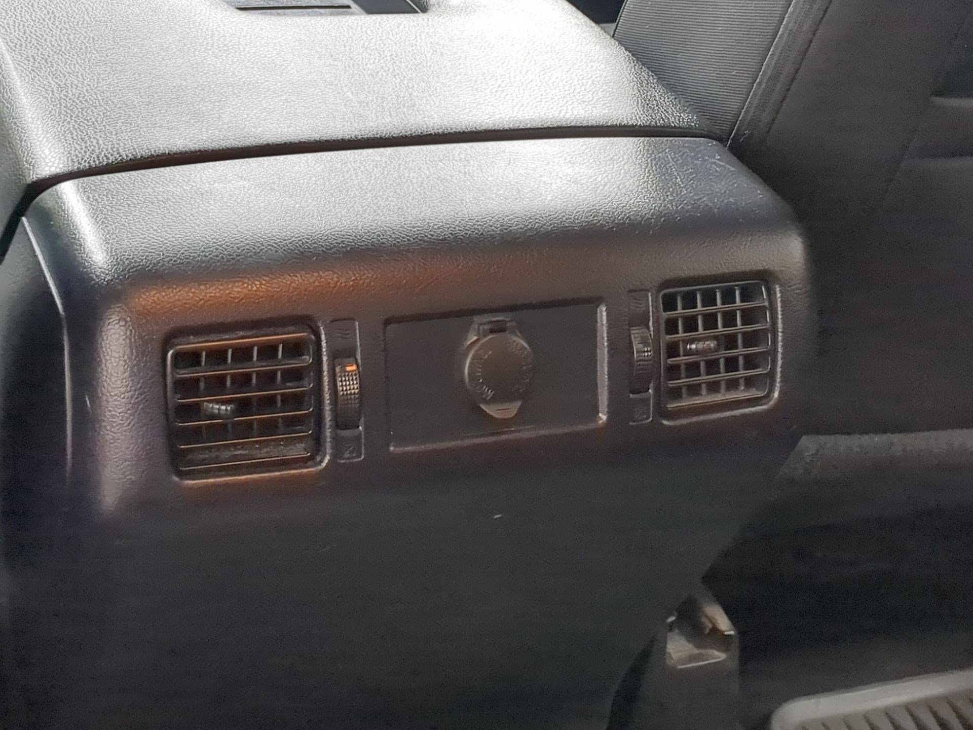 Used 2017 Toyota Tundra SR5 w/ TRD Off Road Package image 19