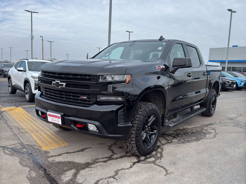 Used 2020 Chevrolet Silverado 1500 LT Trail Boss w/ Convenience Package image 2