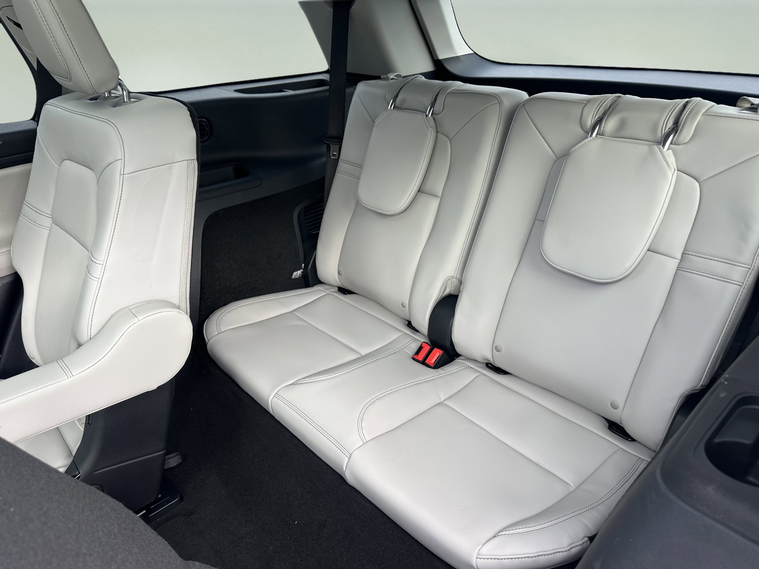 New 2026 Lincoln Aviator AWD image 12