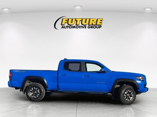 Certified 2020 Toyota Tacoma TRD Off-Road w/ TRD Premium Off Road Package AWD/4WD image 4