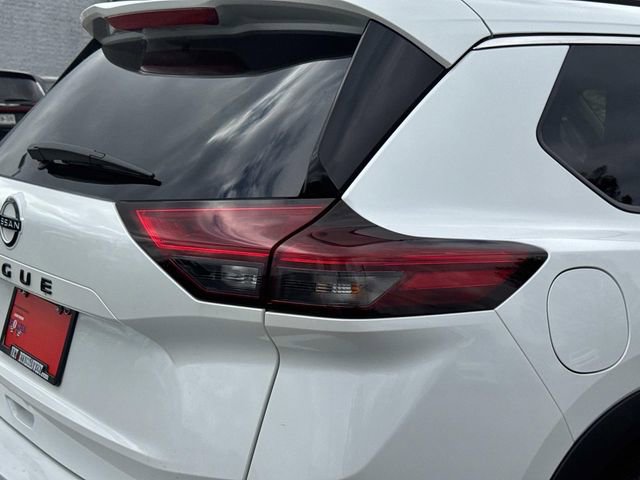 New 2026 Nissan Rogue Dark Armor FWD image 12