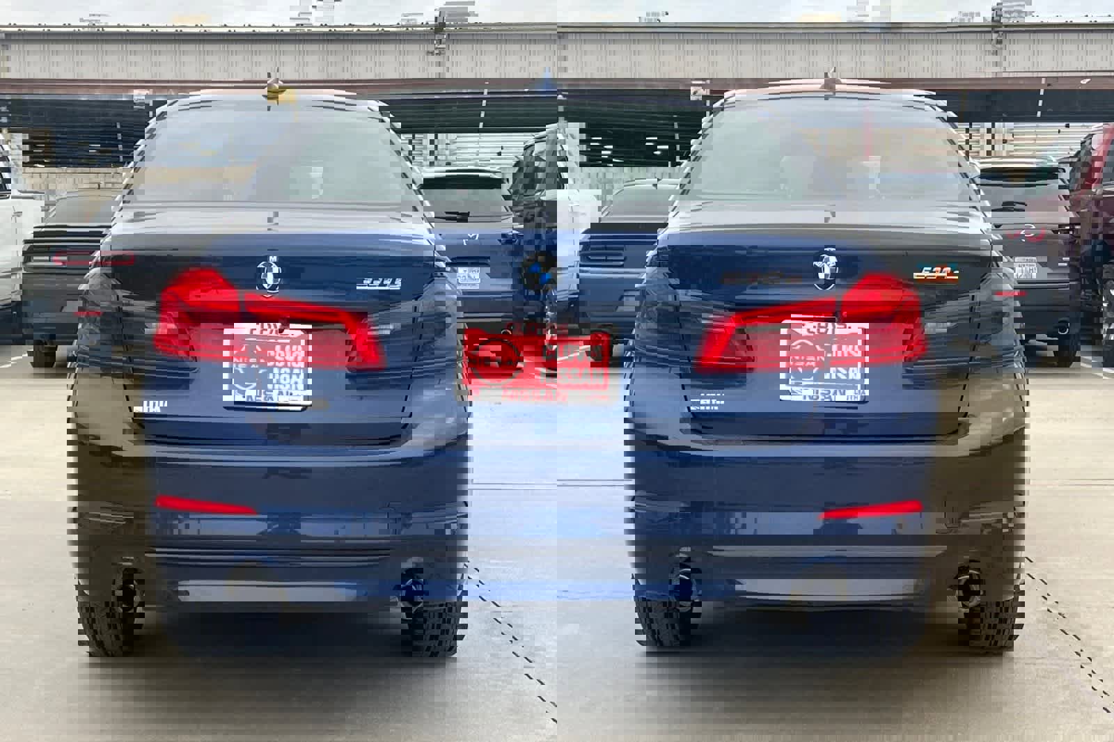 Used 2020 BMW 530e w/ Convenience Package image 8