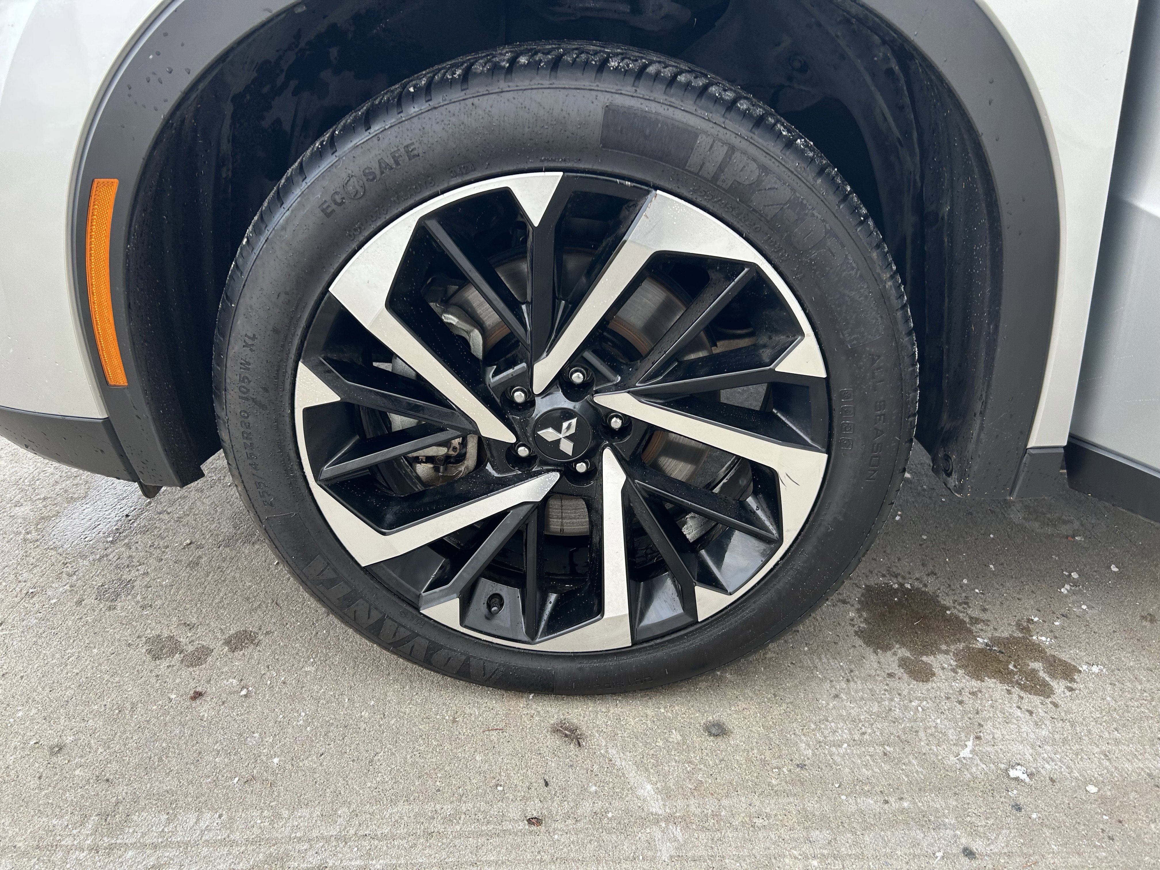 Used 2024 Mitsubishi Outlander Ralliart image 12