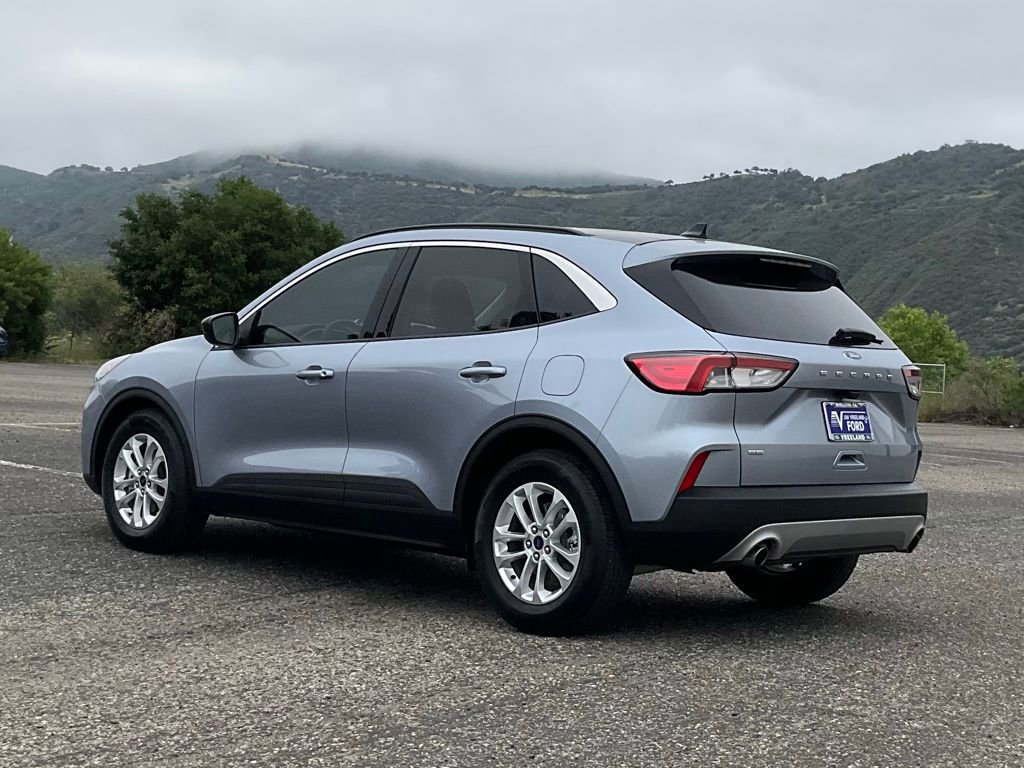 Certified 2022 Ford Escape SE FWD image 4