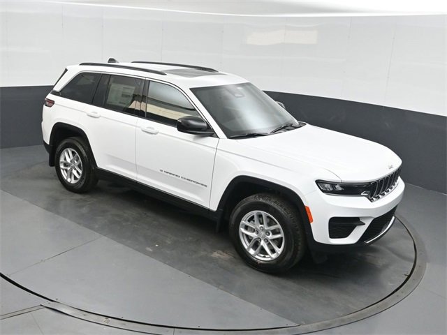 New 2025 Jeep Grand Cherokee Laredo image 28