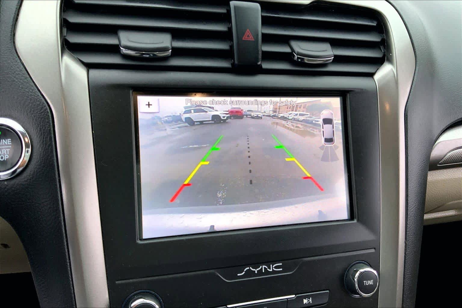 Used 2019 Ford Fusion SE image 23