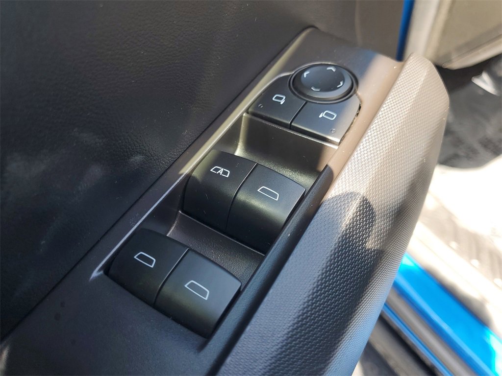 Used 2023 Chevrolet Colorado LT w/ LT Convenience Package image 18