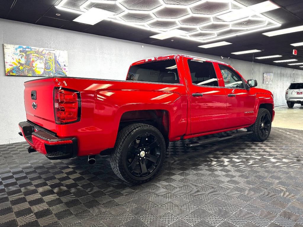 Used 2018 Chevrolet Silverado 1500 Custom w/ Custom Value Package AWD/4WD image 15
