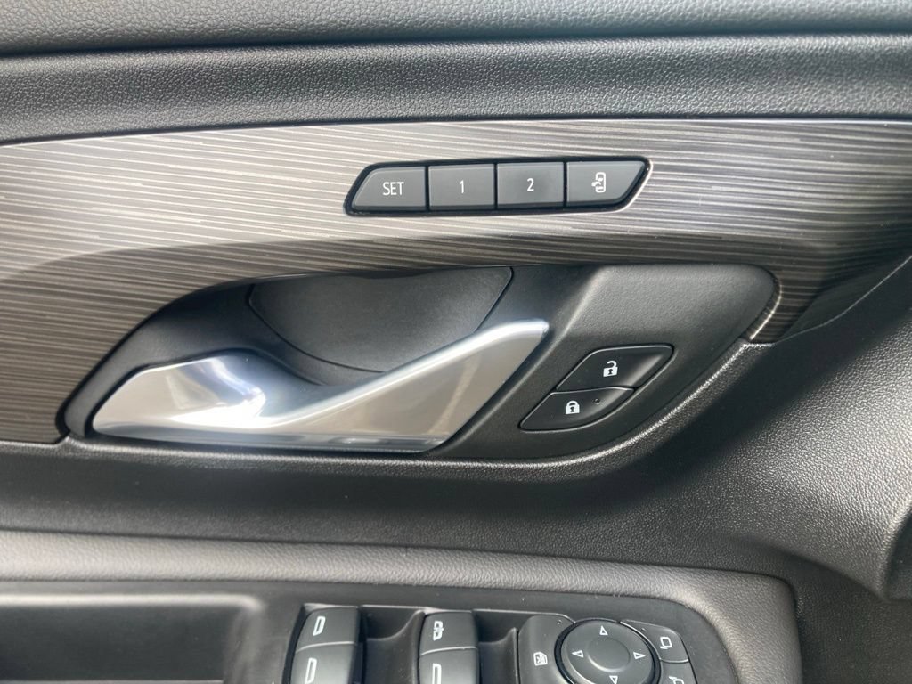 Certified 2023 GMC Terrain SLT w/ Elevation Edition FWD image 19