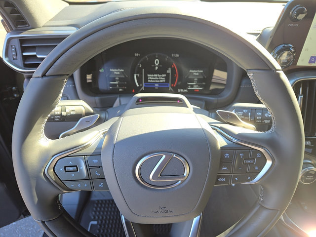 New 2025 Lexus LX 600 4WD w/ Luxury Package image 15