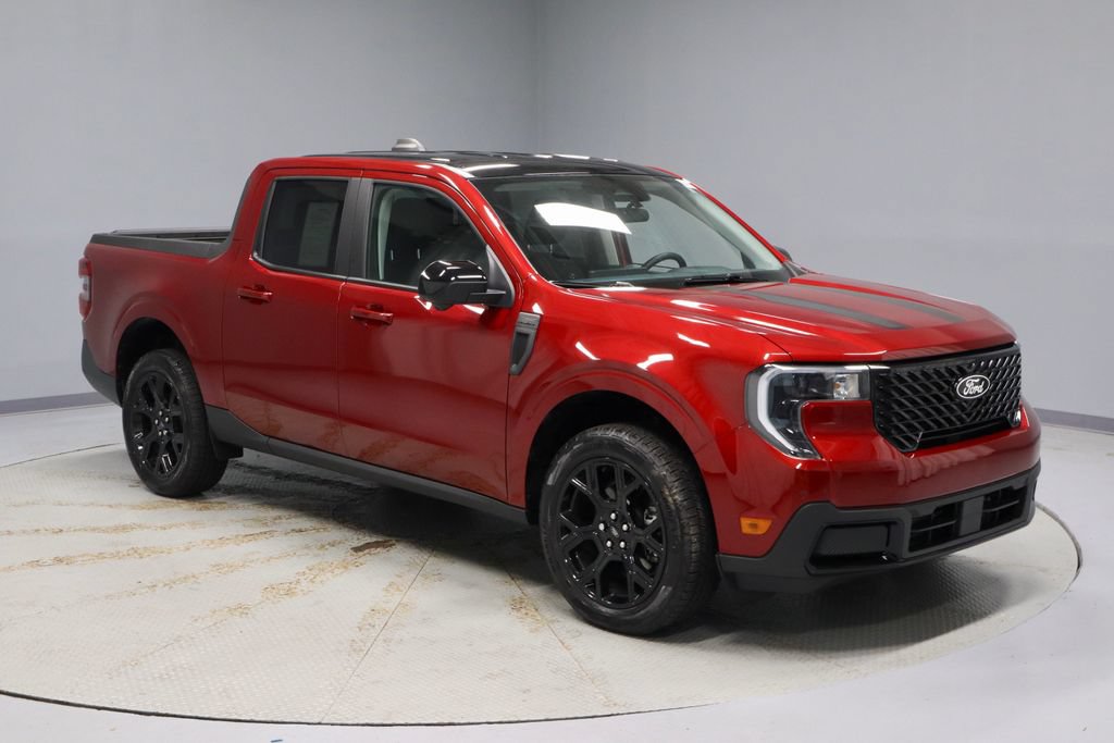Certified 2025 Ford Maverick Lariat w/ Black Appearance Package
